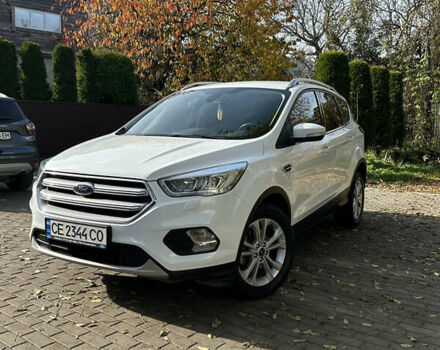 Белый Форд Куга, объемом двигателя 1.5 л и пробегом 88 тыс. км за 18000 $, фото 3 на Automoto.ua