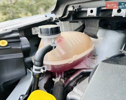 Білий Форд Куга, об'ємом двигуна 2 л та пробігом 140 тис. км за 18500 $, фото 87 на Automoto.ua