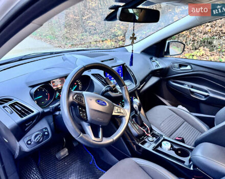 Белый Форд Куга, объемом двигателя 1.5 л и пробегом 64 тыс. км за 21500 $, фото 8 на Automoto.ua