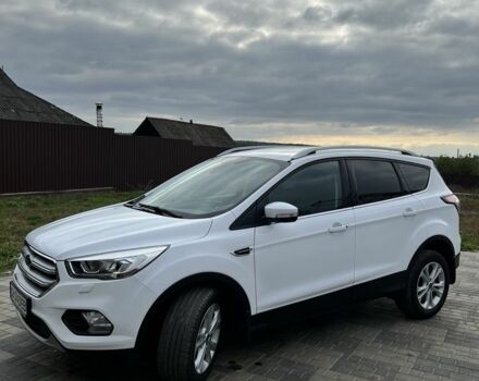 Білий Форд Куга, об'ємом двигуна 1.5 л та пробігом 20 тис. км за 22000 $, фото 2 на Automoto.ua