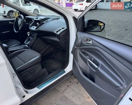 Белый Форд Куга, объемом двигателя 1.5 л и пробегом 55 тыс. км за 23500 $, фото 5 на Automoto.ua