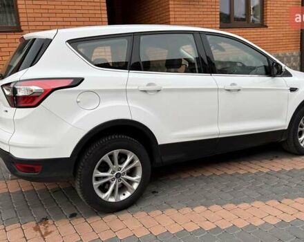 Білий Форд Куга, об'ємом двигуна 2 л та пробігом 187 тис. км за 16963 $, фото 2 на Automoto.ua
