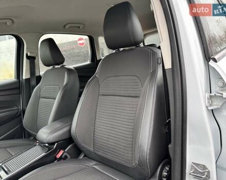 Белый Форд Куга, объемом двигателя 2 л и пробегом 70 тыс. км за 20500 $, фото 34 на Automoto.ua