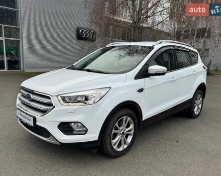 Белый Форд Куга, объемом двигателя 1.5 л и пробегом 91 тыс. км за 17500 $, фото 66 на Automoto.ua