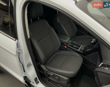 Білий Форд Куга, об'ємом двигуна 2 л та пробігом 45 тис. км за 23104 $, фото 19 на Automoto.ua