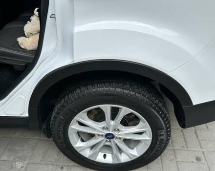 Белый Форд Куга, объемом двигателя 1.5 л и пробегом 49 тыс. км за 18500 $, фото 29 на Automoto.ua