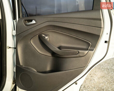 Білий Форд Куга, об'ємом двигуна 1.5 л та пробігом 88 тис. км за 18900 $, фото 30 на Automoto.ua