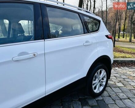 Білий Форд Куга, об'ємом двигуна 2 л та пробігом 140 тис. км за 18500 $, фото 22 на Automoto.ua