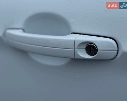 Белый Форд Куга, объемом двигателя 2 л и пробегом 184 тыс. км за 18700 $, фото 16 на Automoto.ua