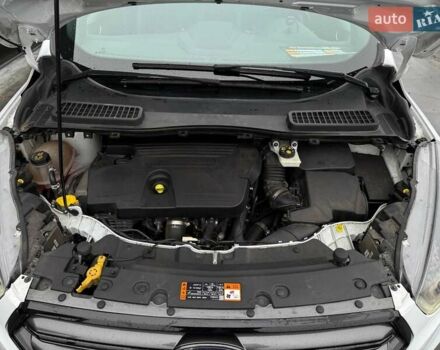 Белый Форд Куга, объемом двигателя 2 л и пробегом 184 тыс. км за 18700 $, фото 71 на Automoto.ua