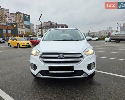 Форд Куга 2019 в Киеве на Automoto.ua Белый Форд Куга, объемом двигателя 2 л и пробегом 133 тыс. км за 19500 $, фото 7 на Automoto.ua