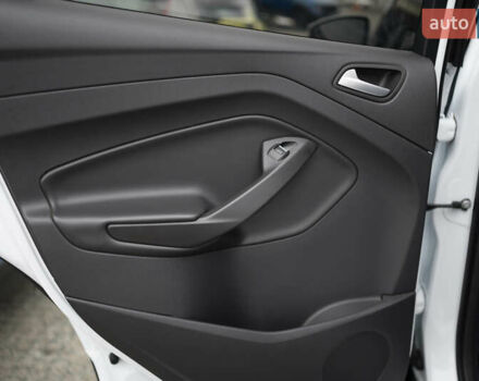 Белый Форд Куга, объемом двигателя 1.5 л и пробегом 82 тыс. км за 19500 $, фото 15 на Automoto.ua