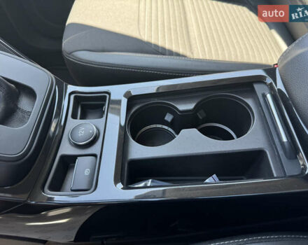 Белый Форд Куга, объемом двигателя 2 л и пробегом 104 тыс. км за 22990 $, фото 19 на Automoto.ua