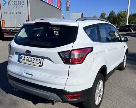 Белый Форд Куга, объемом двигателя 1.5 л и пробегом 182 тыс. км за 18000 $, фото 3 на Automoto.ua