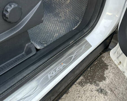 Белый Форд Куга, объемом двигателя 1.5 л и пробегом 102 тыс. км за 19500 $, фото 15 на Automoto.ua