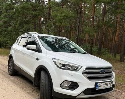 Форд Куга 2019 в Киеве на Automoto.ua Белый Форд Куга, объемом двигателя 1.5 л и пробегом 114 тыс. км за 18100 $, фото 15 на Automoto.ua