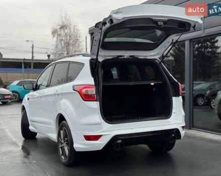 Белый Форд Куга, объемом двигателя 2 л и пробегом 184 тыс. км за 18700 $, фото 22 на Automoto.ua