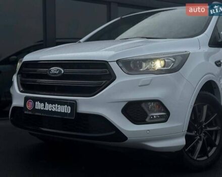 Белый Форд Куга, объемом двигателя 2 л и пробегом 184 тыс. км за 18700 $, фото 2 на Automoto.ua