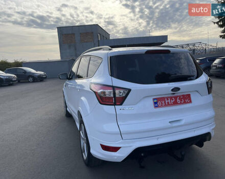Білий Форд Куга, об'ємом двигуна 2 л та пробігом 248 тис. км за 17500 $, фото 10 на Automoto.ua