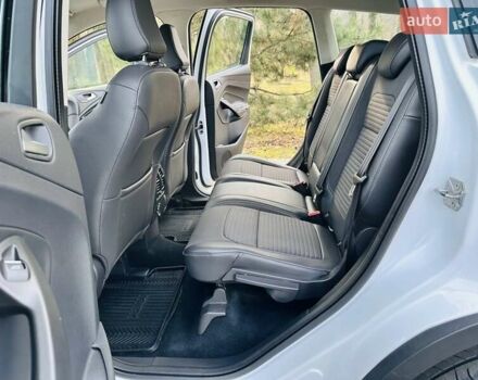 Білий Форд Куга, об'ємом двигуна 2 л та пробігом 140 тис. км за 18500 $, фото 62 на Automoto.ua