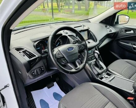 Білий Форд Куга, об'ємом двигуна 2 л та пробігом 140 тис. км за 19500 $, фото 82 на Automoto.ua