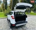 Білий Форд Куга, об'ємом двигуна 2 л та пробігом 140 тис. км за 19500 $, фото 132 на Automoto.ua