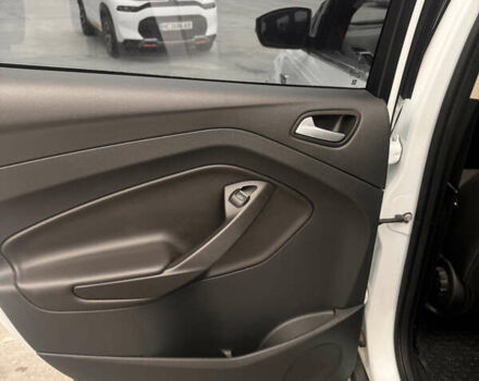 Форд Куга 2019 в Львове на Automoto.ua Белый Форд Куга, объемом двигателя 1.5 л и пробегом 80 тыс. км за 18000 $, фото 10 на Automoto.ua