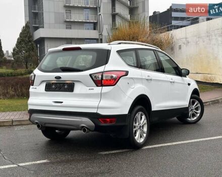 Белый Форд Куга, объемом двигателя 2 л и пробегом 70 тыс. км за 20500 $, фото 16 на Automoto.ua