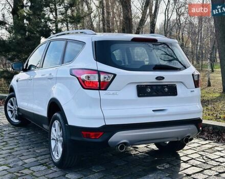 Білий Форд Куга, об'ємом двигуна 2 л та пробігом 140 тис. км за 18500 $, фото 36 на Automoto.ua