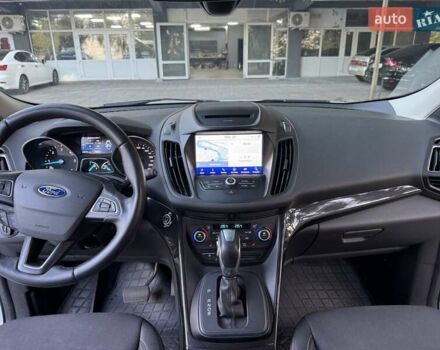 Белый Форд Куга, объемом двигателя 1.5 л и пробегом 55 тыс. км за 23500 $, фото 9 на Automoto.ua