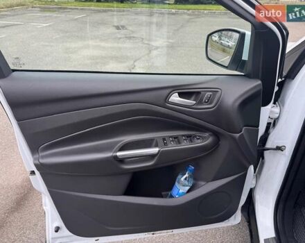 Белый Форд Куга, объемом двигателя 1.5 л и пробегом 91 тыс. км за 17500 $, фото 21 на Automoto.ua