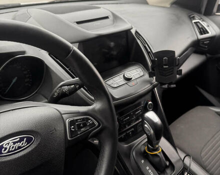 Форд Куга 2019 в Львове на Automoto.ua Белый Форд Куга, объемом двигателя 1.5 л и пробегом 80 тыс. км за 18000 $, фото 11 на Automoto.ua