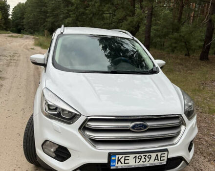 Білий Форд Куга, об'ємом двигуна 1.5 л та пробігом 114 тис. км за 18000 $, фото 8 на Automoto.ua