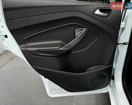 Белый Форд Куга, объемом двигателя 2 л и пробегом 184 тыс. км за 18700 $, фото 46 на Automoto.ua