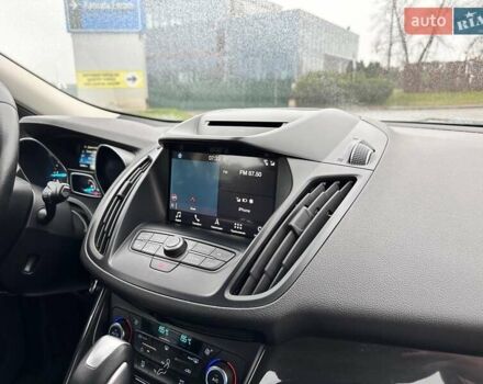 Белый Форд Куга, объемом двигателя 2 л и пробегом 70 тыс. км за 20500 $, фото 51 на Automoto.ua