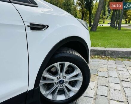 Білий Форд Куга, об'ємом двигуна 2 л та пробігом 140 тис. км за 19500 $, фото 62 на Automoto.ua