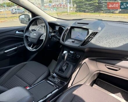 Белый Форд Куга, объемом двигателя 2 л и пробегом 49 тыс. км за 21300 $, фото 72 на Automoto.ua