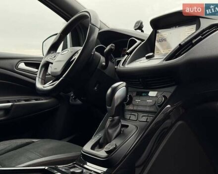 Белый Форд Куга, объемом двигателя 2 л и пробегом 184 тыс. км за 18700 $, фото 69 на Automoto.ua