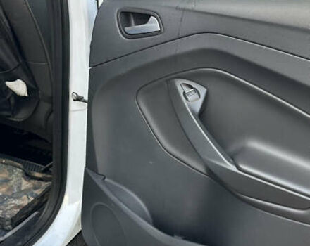 Белый Форд Куга, объемом двигателя 1.5 л и пробегом 102 тыс. км за 19500 $, фото 19 на Automoto.ua