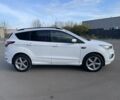 Белый Форд Куга, объемом двигателя 2 л и пробегом 247 тыс. км за 416 $, фото 1 на Automoto.ua