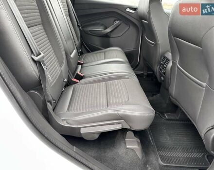 Белый Форд Куга, объемом двигателя 2 л и пробегом 70 тыс. км за 20500 $, фото 39 на Automoto.ua