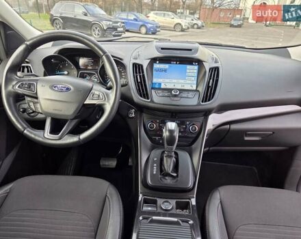 Белый Форд Куга, объемом двигателя 2 л и пробегом 134 тыс. км за 18950 $, фото 11 на Automoto.ua