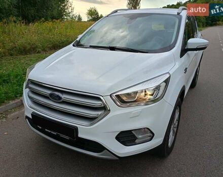 Белый Форд Куга, объемом двигателя 2 л и пробегом 50 тыс. км за 24500 $, фото 10 на Automoto.ua