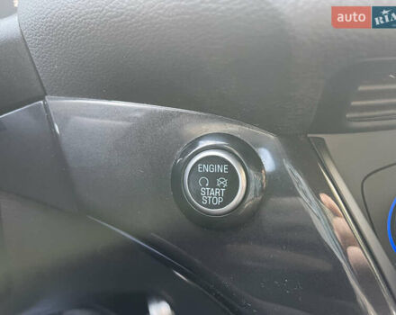 Білий Форд Куга, об'ємом двигуна 2 л та пробігом 248 тис. км за 17500 $, фото 37 на Automoto.ua