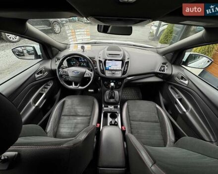 Белый Форд Куга, объемом двигателя 2 л и пробегом 184 тыс. км за 18700 $, фото 56 на Automoto.ua