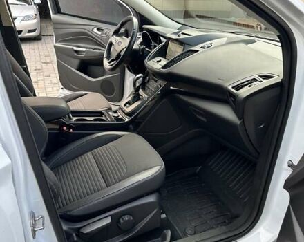 Белый Форд Куга, объемом двигателя 1.5 л и пробегом 49 тыс. км за 18500 $, фото 12 на Automoto.ua