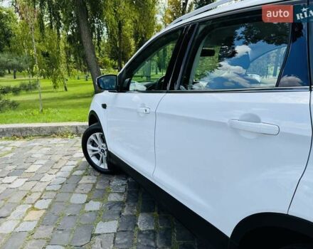 Білий Форд Куга, об'ємом двигуна 2 л та пробігом 140 тис. км за 19500 $, фото 73 на Automoto.ua