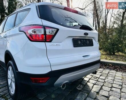 Білий Форд Куга, об'ємом двигуна 2 л та пробігом 140 тис. км за 18500 $, фото 38 на Automoto.ua