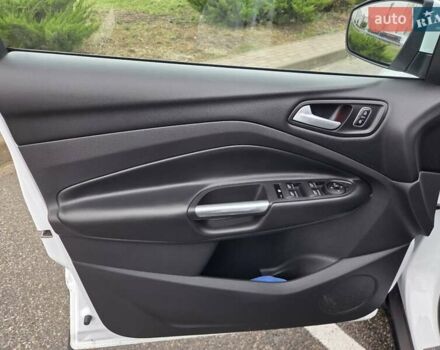 Форд Куга 2019 в Киеве на Automoto.ua Белый Форд Куга, объемом двигателя 2 л и пробегом 133 тыс. км за 19500 $, фото 22 на Automoto.ua