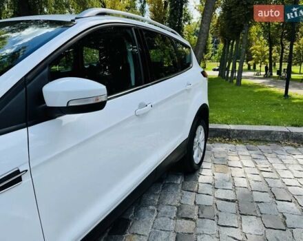 Білий Форд Куга, об'ємом двигуна 2 л та пробігом 140 тис. км за 19500 $, фото 11 на Automoto.ua